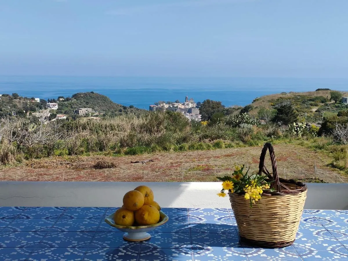 Casa Mariva Vila Lípara 0*,  Itália